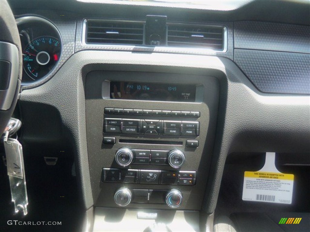 2013 Ford Mustang Boss 302 Laguna Seca Controls Photo #68420621