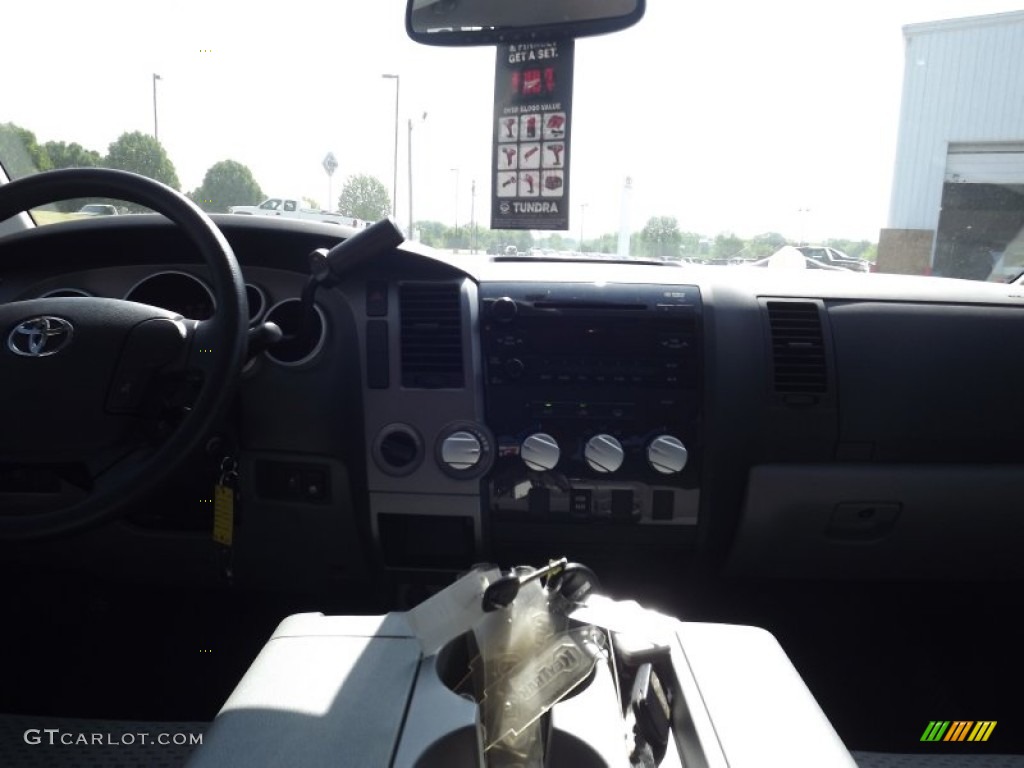 2012 Tundra CrewMax 4x4 - Super White / Graphite photo #10