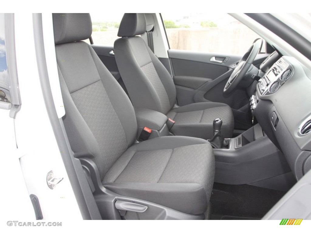 2013 Volkswagen Tiguan S Front Seat Photo #68421389