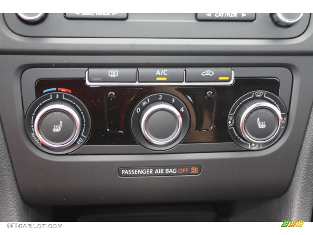 2013 Volkswagen GTI 2 Door Controls Photo #68422226