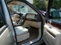 2004 Light French Silk Metallic Lincoln Navigator Luxury 4x4  photo #17
