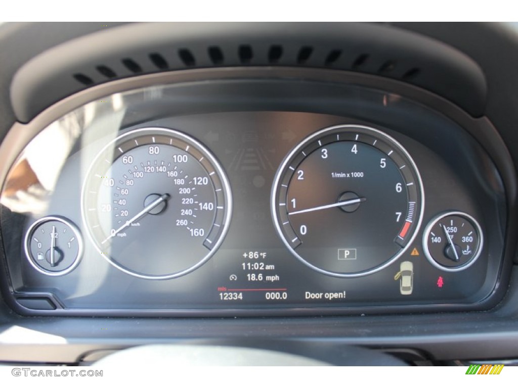 2011 BMW 5 Series 550i Sedan Gauges Photo #68423736