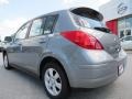 Magnetic Gray Metallic - Versa 1.8 S Hatchback Photo No. 3