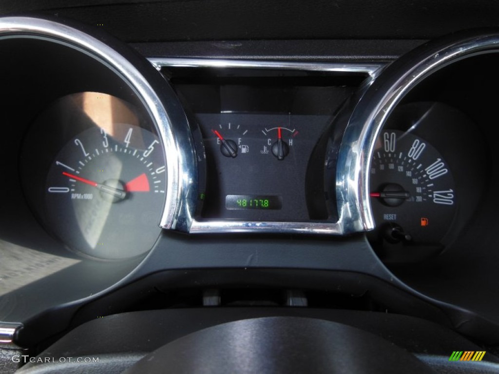 2005 Mustang V6 Deluxe Coupe - Redfire Metallic / Dark Charcoal photo #13