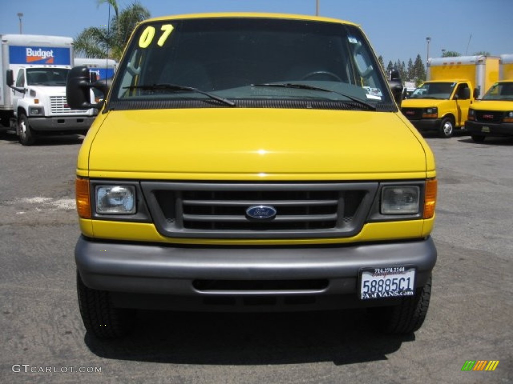 2007 E Series Van E250 Cargo - Fleet Yellow / Medium Flint Grey photo #2