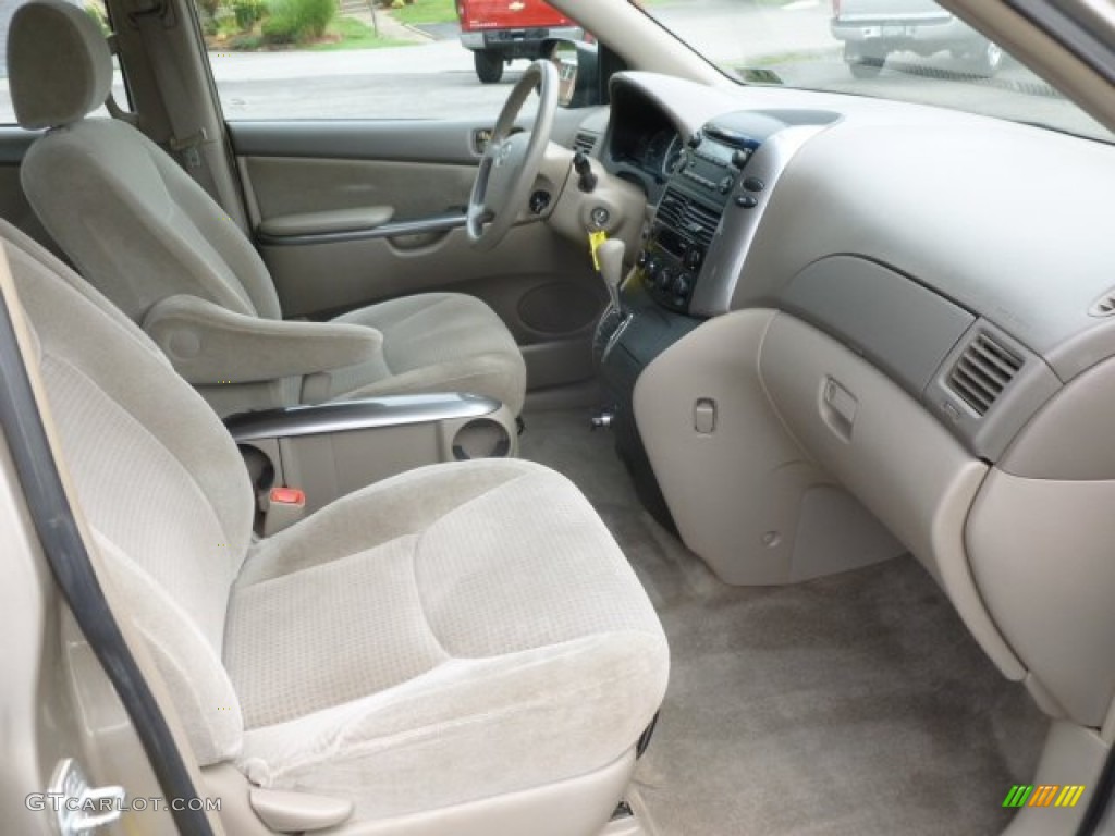 Taupe Interior 2006 Toyota Sienna CE Photo #68434982