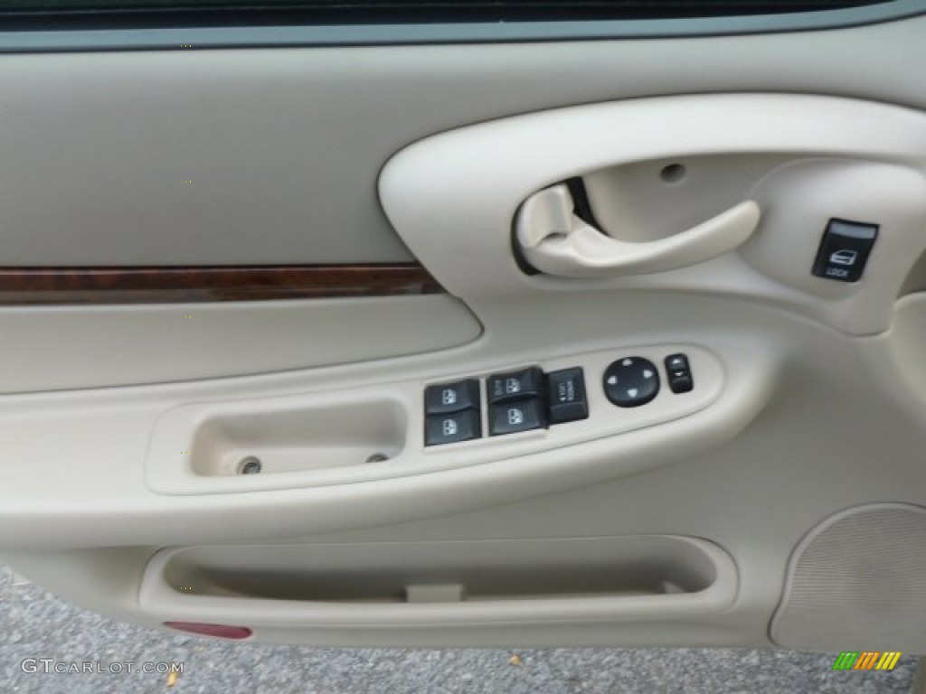 2004 Chevrolet Impala LS Neutral Beige Door Panel Photo #68435921