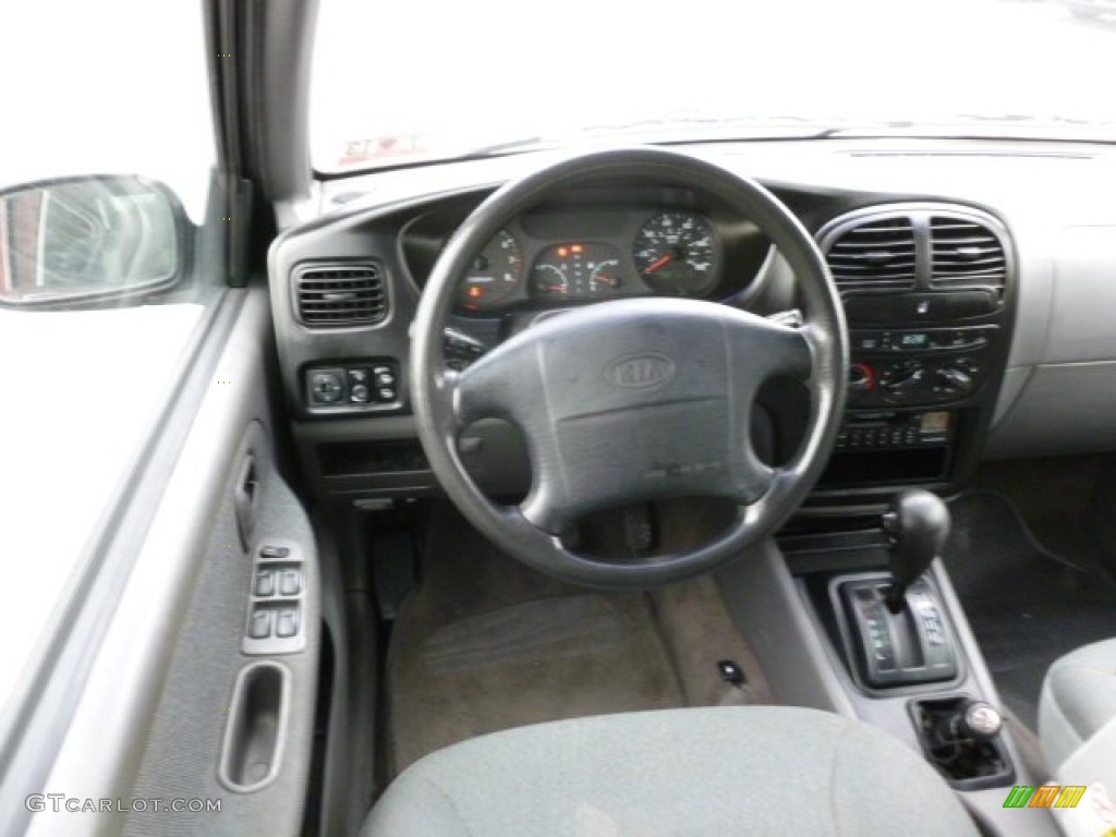 2002 Sportage 4x4 - Pepper Red / Gray photo #14