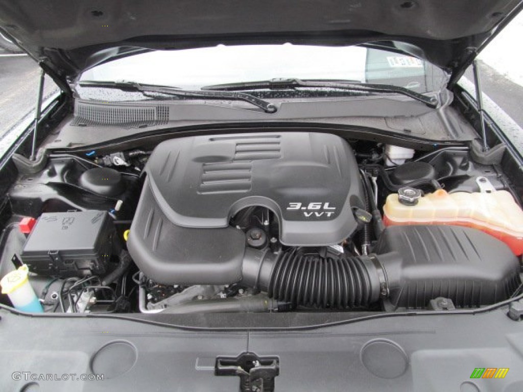 2012 Dodge Charger SE 3.6 Liter DOHC 24-Valve Pentastar V6 Engine Photo #68437259
