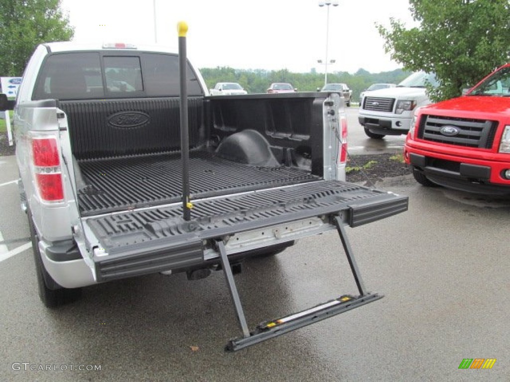 2010 F150 STX SuperCab 4x4 - Ingot Silver Metallic / Medium Stone photo #11