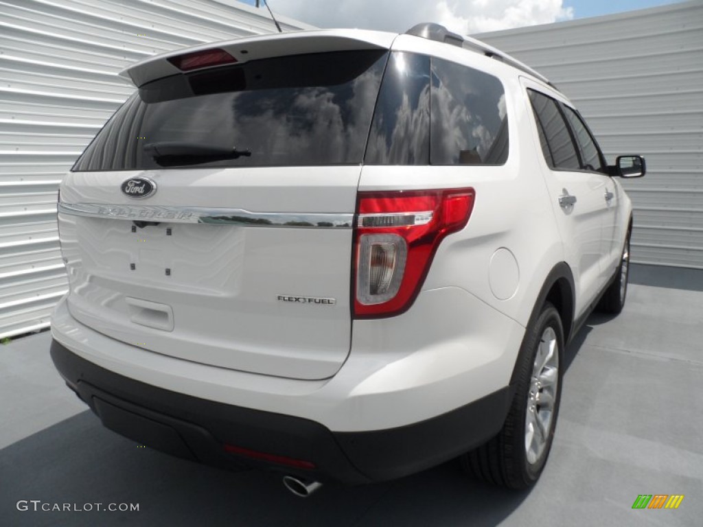 2013 Explorer XLT - White Platinum Tri-Coat / Charcoal Black photo #3