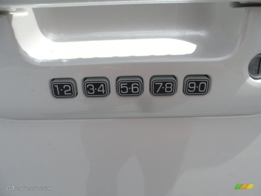 2012 F150 Lariat SuperCrew - White Platinum Metallic Tri-Coat / Black photo #15