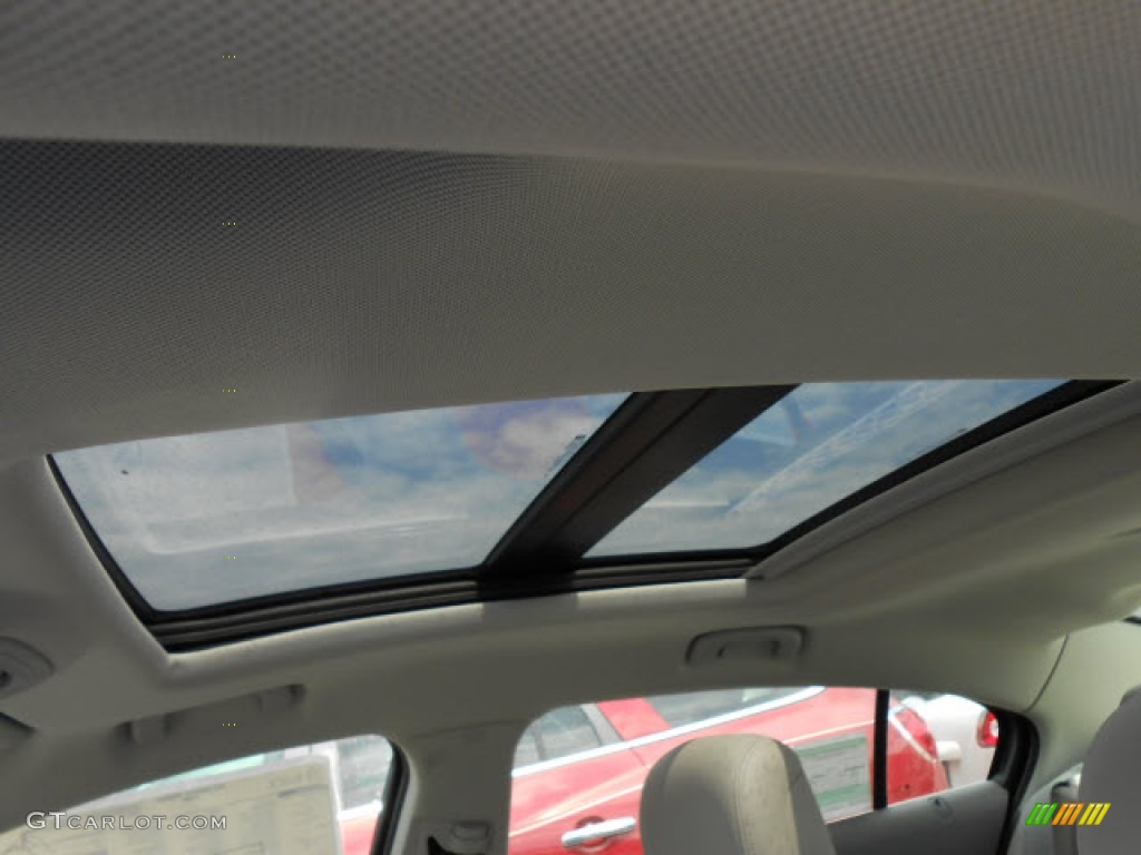 2012 Buick LaCrosse FWD Sunroof Photo #68446109