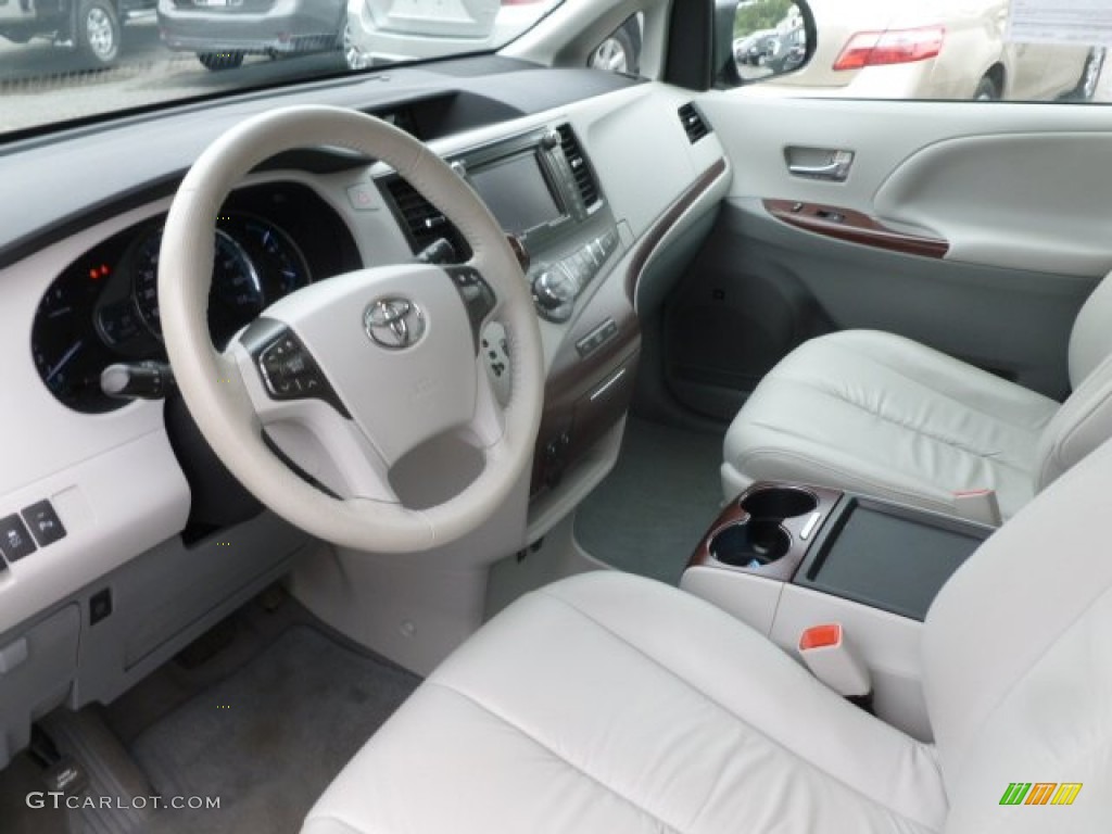 Light Gray Interior 2011 Toyota Sienna XLE AWD Photo #68447906