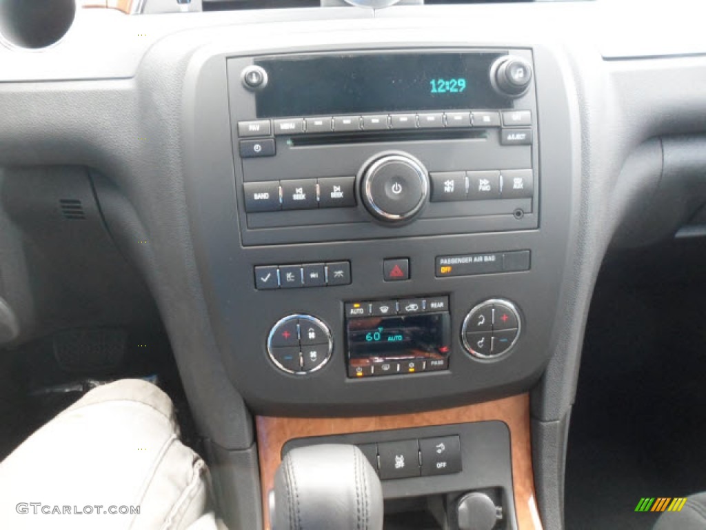 2012 Buick Enclave FWD Controls Photo #68448530