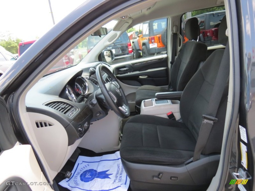 2012 Grand Caravan Crew - Dark Charcoal Pearl / Black/Light Graystone photo #10