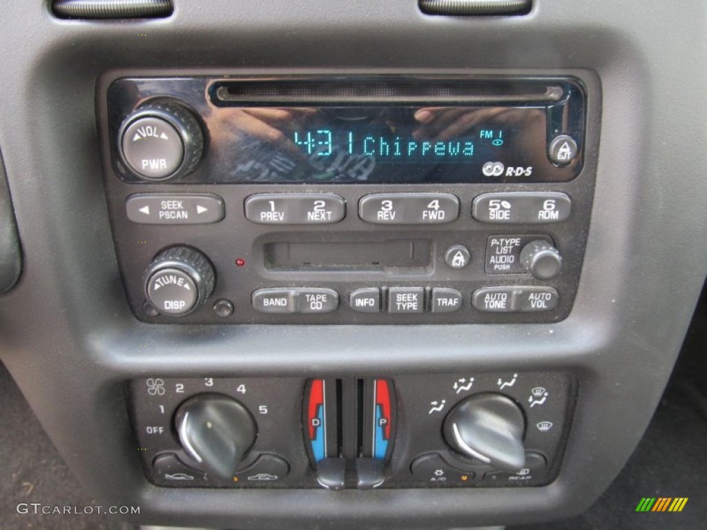 2003 Chevrolet Monte Carlo SS Audio System Photo #68450027
