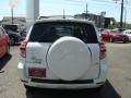 Super White - RAV4 I4 4WD Photo No. 5