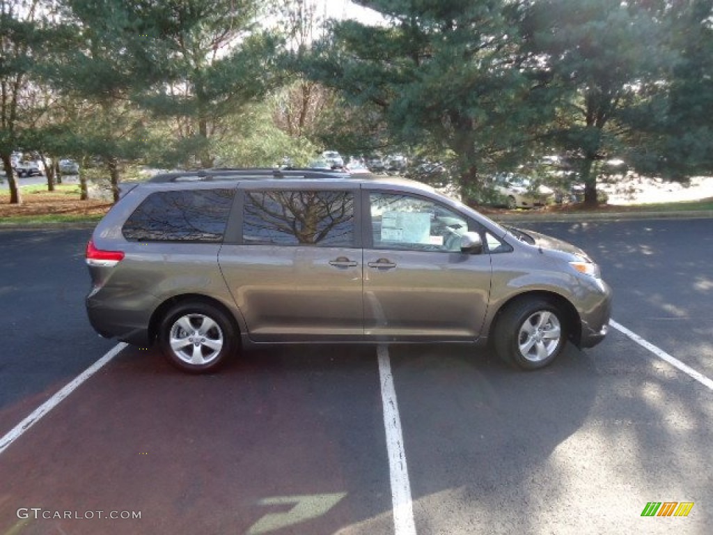 2012 Sienna LE - Predawn Gray Mica / Light Gray photo #8