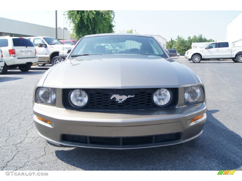 2005 Mustang GT Premium Coupe - Mineral Grey Metallic / Dark Charcoal photo #7