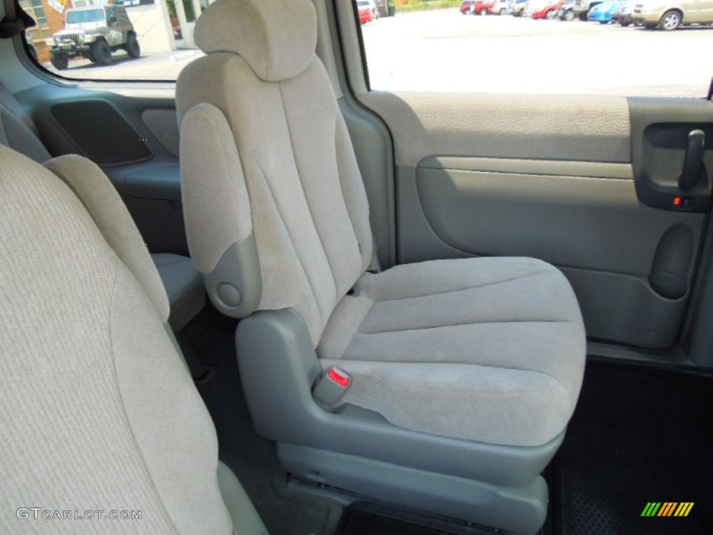 Gray Interior 2007 Kia Sedona LX Photo #68458379