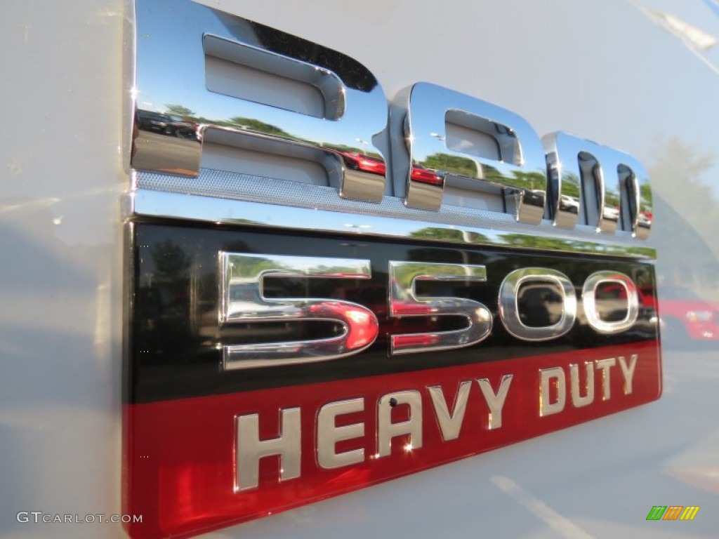 2012 Dodge Ram 5500 HD ST Regular Cab 4x4 Chassis Marks and Logos Photos