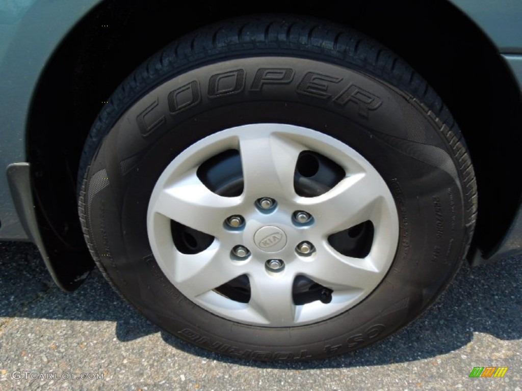 2007 Kia Sedona LX Wheel Photo #68458394