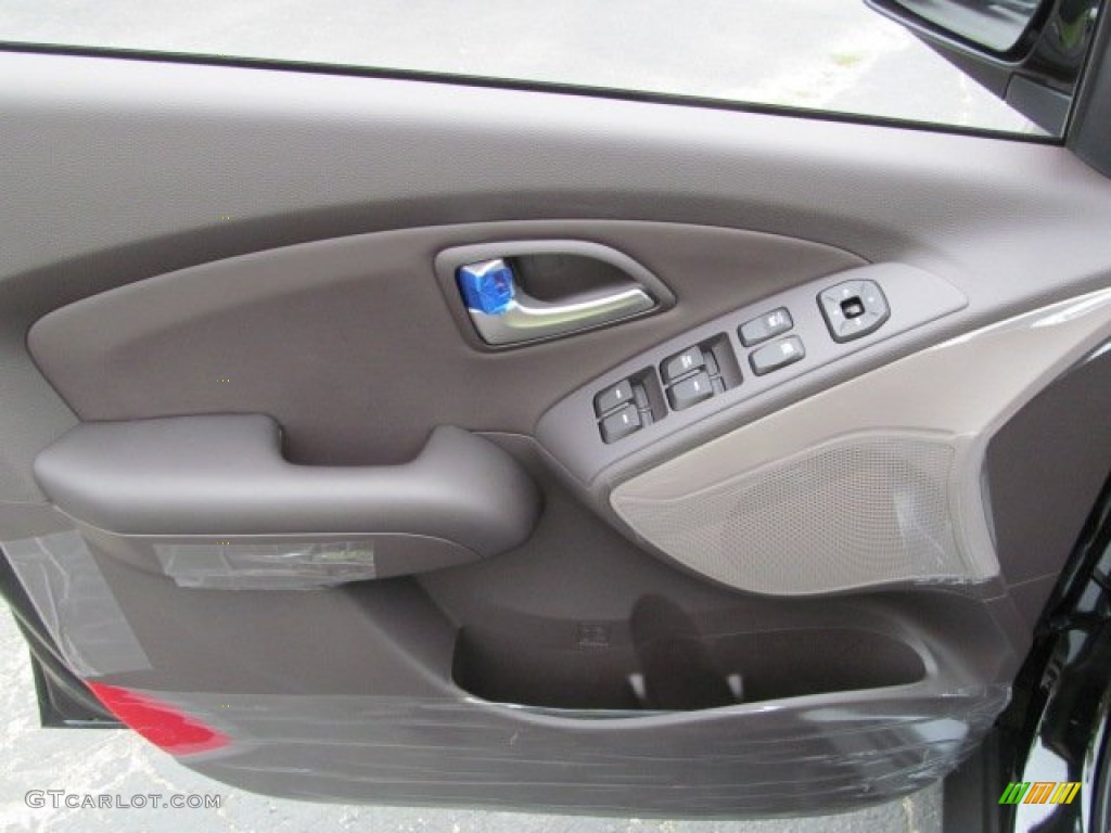 2013 Hyundai Tucson GLS AWD Taupe Door Panel Photo #68460075