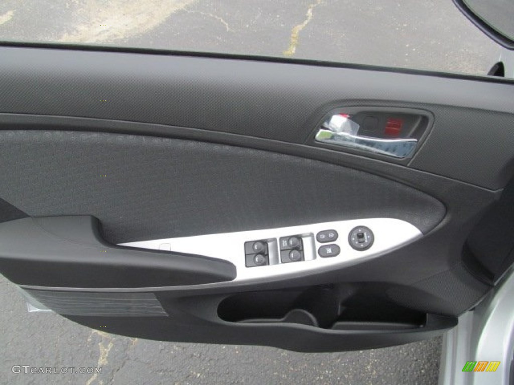 2013 Hyundai Accent SE 5 Door Black Door Panel Photo #68460440