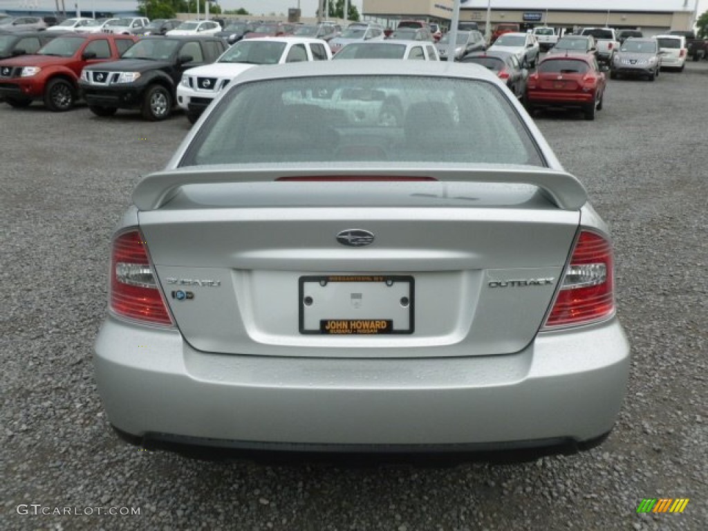 2007 Outback 2.5i Limited Sedan - Brilliant Silver Metallic / Charcoal Leather photo #10