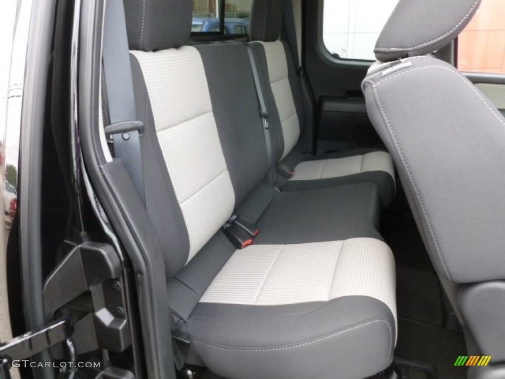 2012 Nissan Titan SV King Cab 4x4 Rear Seat Photos