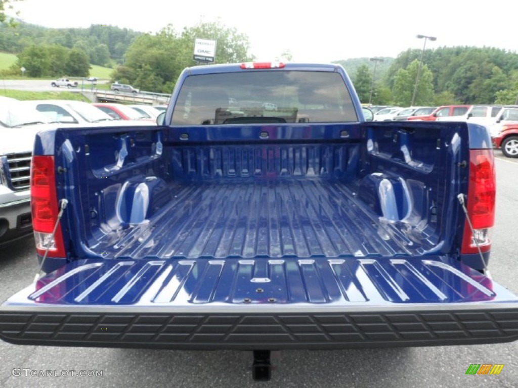 2013 GMC Sierra 1500 SLE Regular Cab 4x4 Trunk Photos
