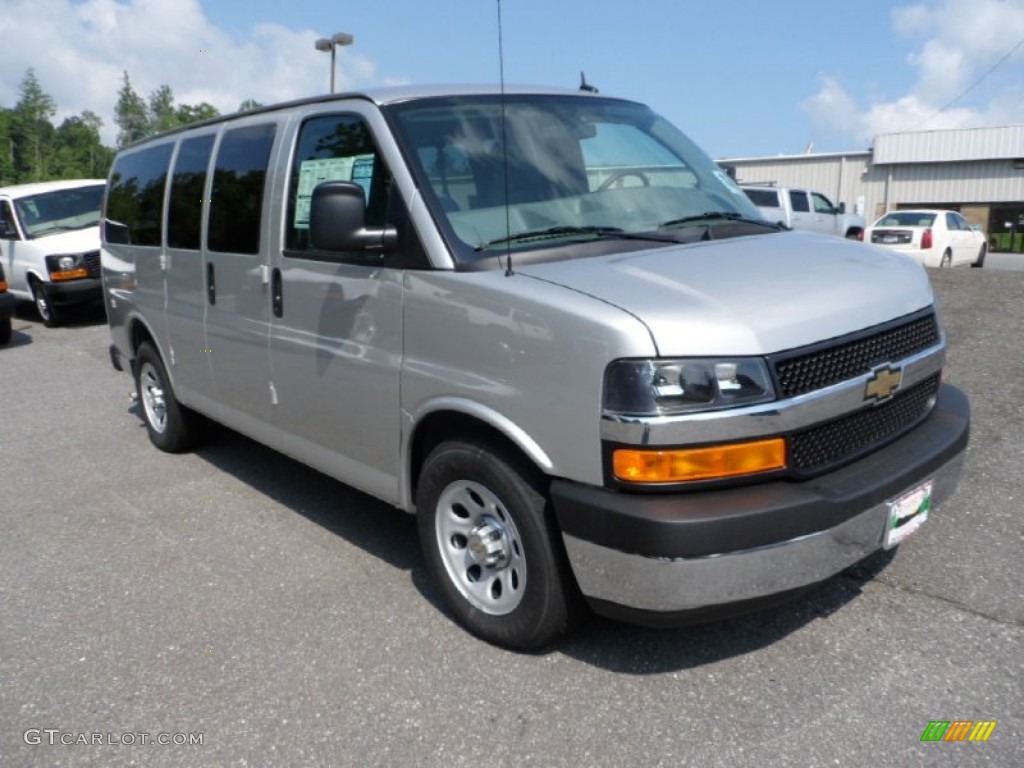 2012 Chevrolet Express LS 1500 AWD Passenger Van Exterior Photos