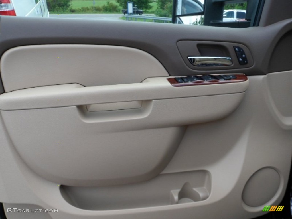 2012 Chevrolet Silverado 2500HD LTZ Extended Cab 4x4 Light Cashmere Door Panel Photo #68463835