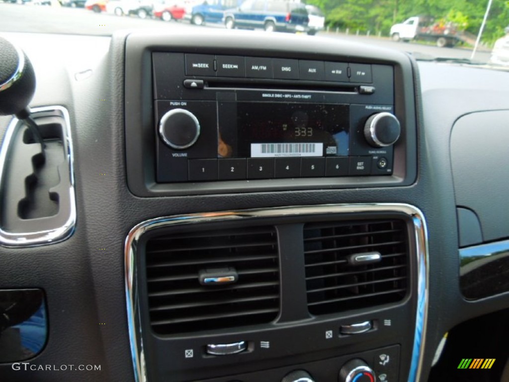 2012 Grand Caravan SE - Stone White / Black/Light Graystone photo #13