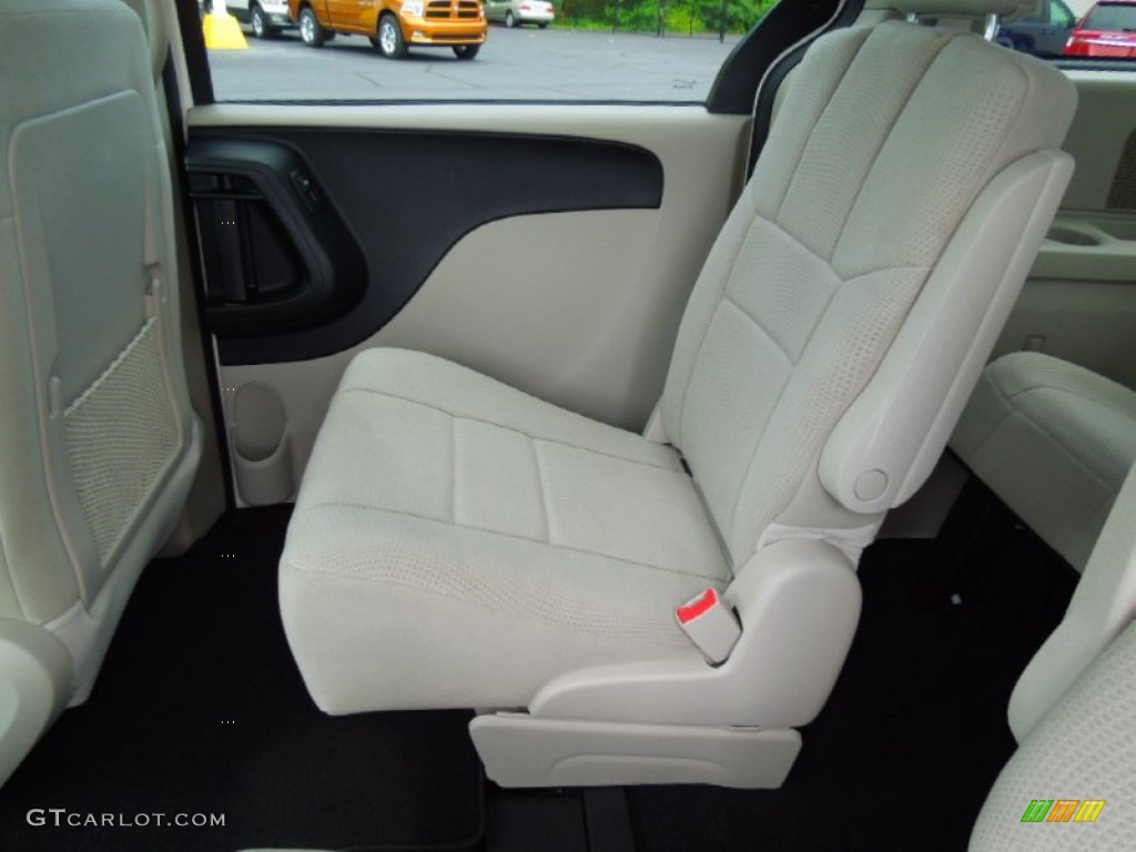 2012 Grand Caravan SE - Stone White / Black/Light Graystone photo #16