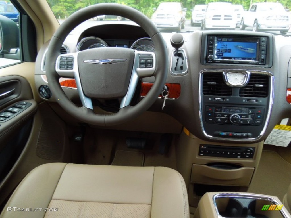 2012 Town & Country Touring - L - Dark Charcoal Pearl / Dark Frost Beige/Medium Frost Beige photo #18