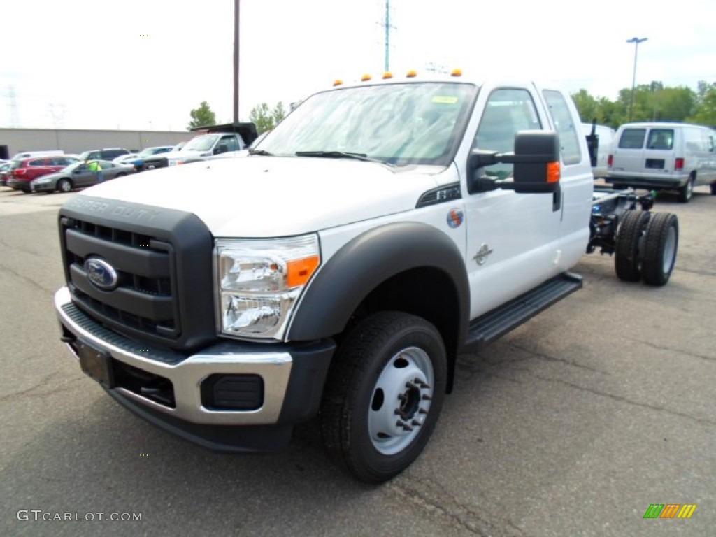 Oxford White 2012 Ford F550 Super Duty XL SuperCab 4x4 Chassis Exterior Photo #68464852
