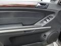 Black - ML 350 4Matic Photo No. 18