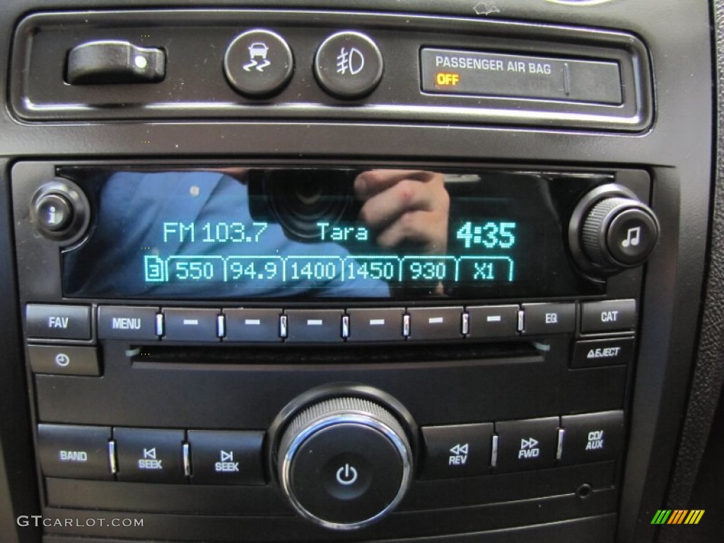2009 Chevrolet HHR SS Audio System Photos