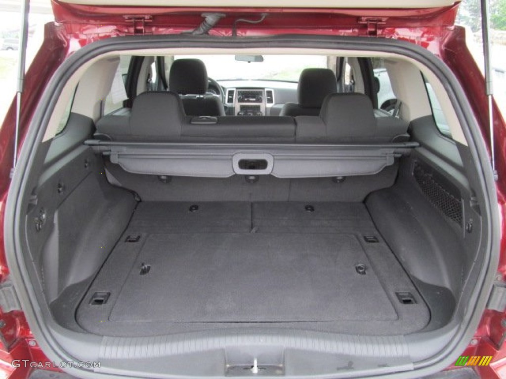 2009 Jeep Grand Cherokee Laredo 4x4 Trunk Photo #68467759