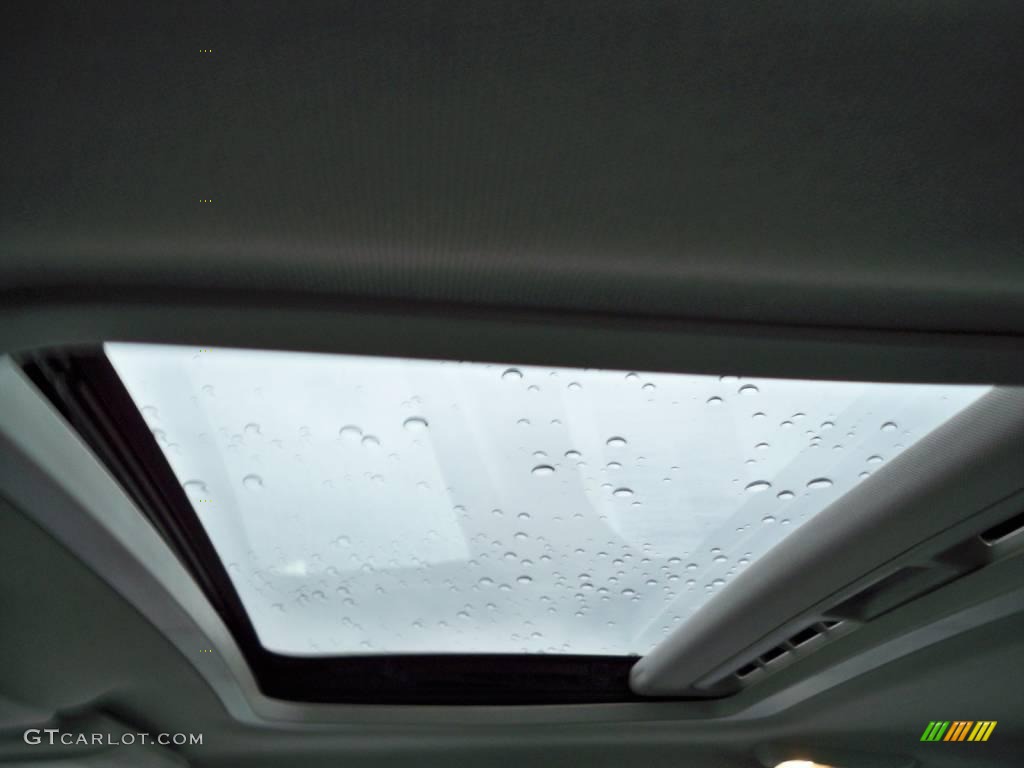 2004 Grand Prix GTP Sedan - Galaxy Silver Metallic / Dark Pewter photo #7