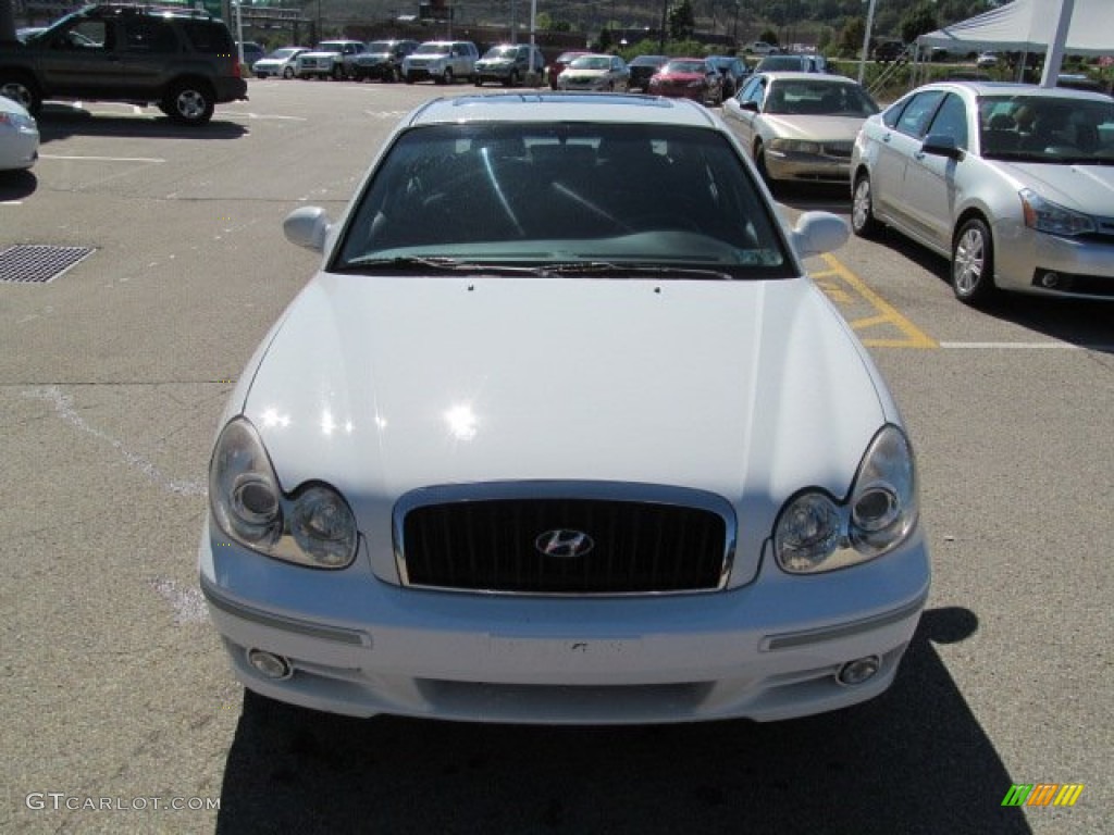 2002 Sonata GLS V6 - Noble White / Black photo #10