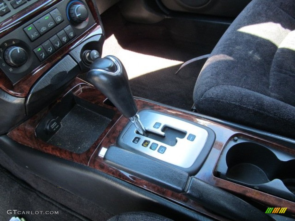 2002 Sonata GLS V6 - Noble White / Black photo #16
