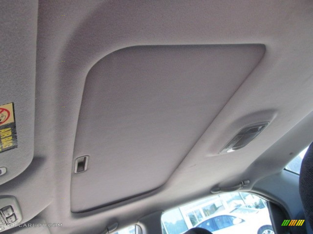 2002 Sonata GLS V6 - Noble White / Black photo #17