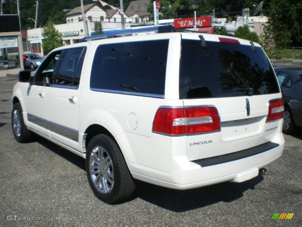 2008 Navigator L Luxury 4x4 - White Suede Metallic / Charcoal Black photo #9