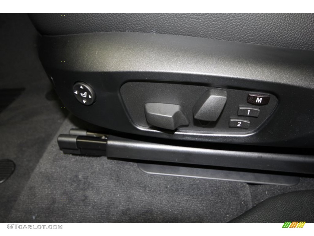 2013 BMW X3 xDrive 28i Controls Photo #68477890