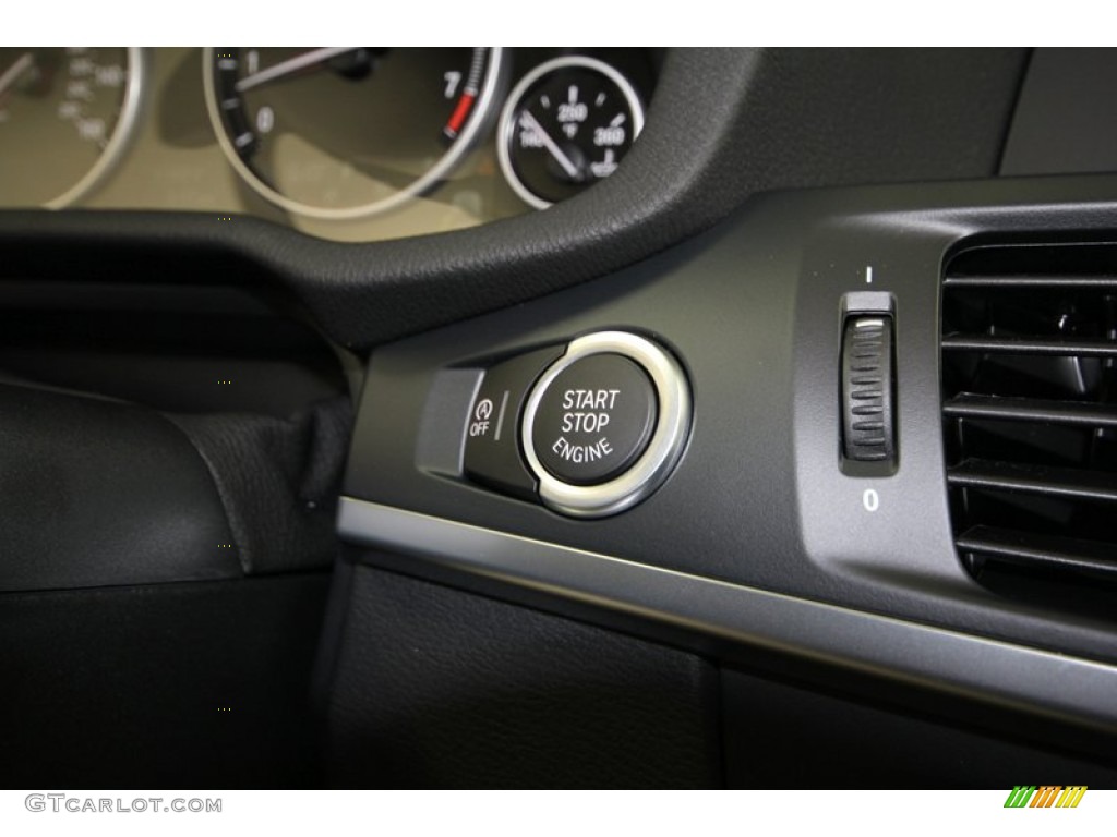 2013 BMW X3 xDrive 28i Controls Photo #68477942