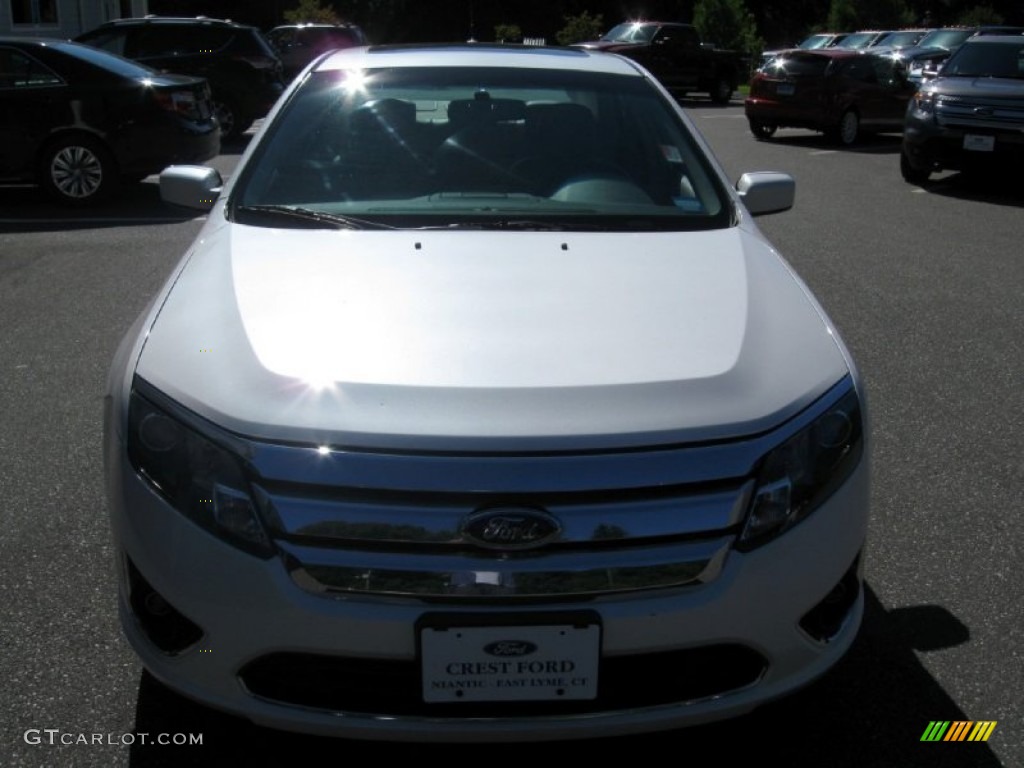 2010 Fusion Hybrid - White Platinum Tri-coat Metallic / Medium Light Stone photo #2