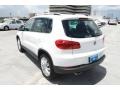 Candy White - Tiguan SE Photo No. 6